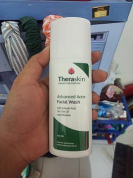 Product Review of Theraskin BPOM Advanced Acne Facial Wash - Sabun Wajah Cair untuk Kulit Berjerawat dan Bruntusan dengan Salicylic Acid dan Allantoin from Tokopedia customer review 0