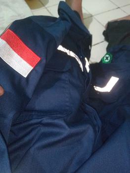 Product Review of Seragam Kerja, Baju Industri, Baju Lapangan, Baju Safety Lengan Panjang, Baju Safety Proyek, Seragam Proyek, Kemeja Safety Abu Biru Bordir Merah Putih Wearpack from Tokopedia customer review 0