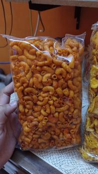Product Review of KERIPIK JAGUNG GEPREK PEDAS MANIS 250 GR/ EMPING JAGUNG ENAK KILOAN from Tokopedia customer review 1