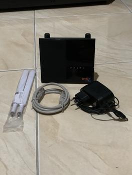 Product Review of Modem WiFi Bolt BL100 Bolt Helios Unlock 4G Telkomsel Smartfren Byu Kondisi Normal from Tokopedia customer review 1