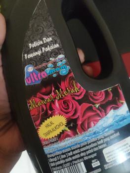 Product Review of Pelicin dan Pewangi Laundry " ULTRAMOM " 1 Liter - Termurah - Terlaris from Tokopedia customer review 0