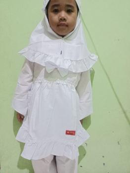 Product Review of Setelan Baju Muslim Putih Anak Perempuan // Baju Putih Manasik Haji Katun Bordir Variasi Celana Kerudung Sekolah Jilbab Syari Gamis Gamis Kombinasi baju  manasik from Tokopedia customer review 1