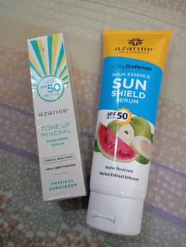 Product Review of AZARINE Sunscreen Hydrasoothe Gel SPF 45 PA++ Aqua Essence Sun Shield Serum SPF 50 PA++ Semua Jenis Kulit Berjerawat Berminyak Wajah Sunblock Perawatan Facial from Tokopedia customer review 1