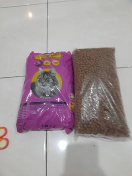 Product Review of Makanan Kucing Bolt Repack 800GR Murah Tuna Cat Food MURAH !!! from Tokopedia customer review 0