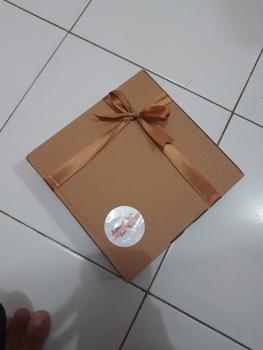 Product Review of HAMPERS HIJAB SEGI EMPAT EXCLUSIVE | HAMPERS LEBARAN IDUL FITRI from Tokopedia customer review 0