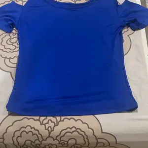 Atasan Two Shoulder - Baju Tari / Line Dance / Dansa Elastis Bodycon