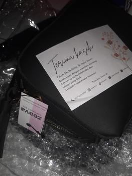 Product Review of [ZEAVA] Alice Mini Slingbag - Tas Selempang Mini/Slingbag Fashion/Mini Pouch Wanita Hitam from Tokopedia customer review 0