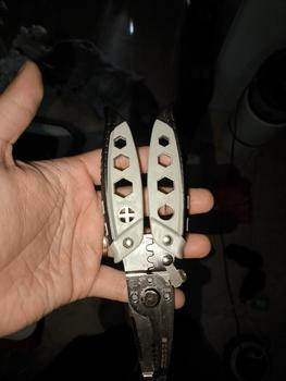 Product Review of Tang Dekrustasi 16 In 1 Kupas Potong Lilit Belah Crimping Skun Buka Baut Hex Kabel Listrik Multifungsi Wire Stripper from Tokopedia customer review 2