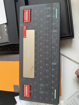 Product Review of Paket NuPhy Air75 V2 QMK Wireless Custom Mechanical Keyboard + NuFolio V3 from Tokopedia customer review 0
