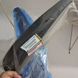 Garnis List Lis Kaca Pintu Bagian Depan Canter PS125 PS110 Turbo Ori