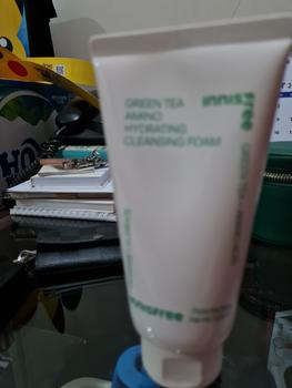 Product Review of Innisfree Green Tea Amino Hydrating  Cleansing Foam 150g / Sabun Pembersih Wajah untuk Kulit Kering from Tokopedia customer review 3