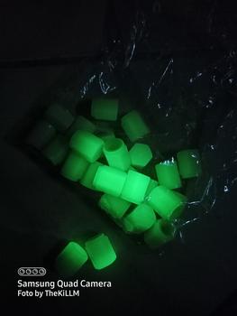 Product Review of tutup pentil ban mobil motor sepeda glow in the dark luminous nyala car tire valve cap from Tokopedia customer review 1