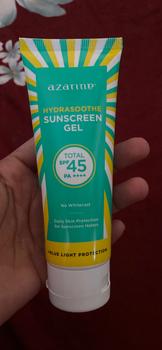 Product Review of AZARINE Sunscreen Hydrasoothe Gel SPF 45 PA++ Aqua Essence Sun Shield Serum SPF 50 PA++ Semua Jenis Kulit Berjerawat Berminyak Wajah Sunblock Perawatan Facial from Tokopedia customer review 0