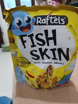 Product Review of Keripik Kulit Ikan / Fish Skin Rasa Original Raftels 75gr Halal from Tokopedia customer review 0