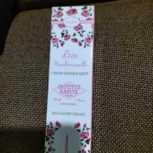 [ED 31/10/2027] Institut Karite Paris Shea Hand Cream Rose Mademoiselle 30ml - Lotion / Krim Tangan