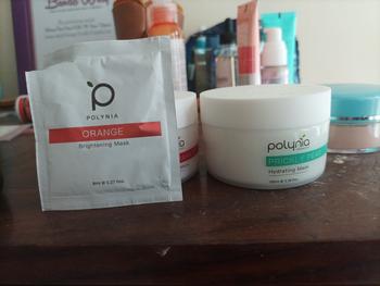 Product Review of [HADIAH GRATIS] POLYNIA | Pomegranate Revitalizing + Prickly Pear Hydrating Face Mask | Samarkan Kerutan & Flek Hitam | Melembabkan & Jaga Skin Barrier from Tokopedia customer review 0