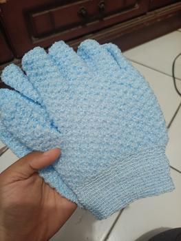 Product Review of Goto [COD] Truvic Bath Glove Sarung Tangan Mandi Penggosok Badan Penghilang Daki from Tokopedia customer review 1