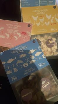 Product Review of PAWSPAD FREEZE DRIED CHICKEN CEMILAN/SNACKS ANJING DAN KUCING 50GR from Tokopedia customer review 0