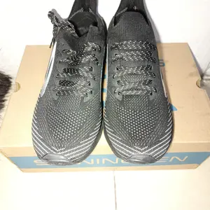 910 Nineten Haze Infiknit 1.0 Sepatu Lari - Hitam/Abu