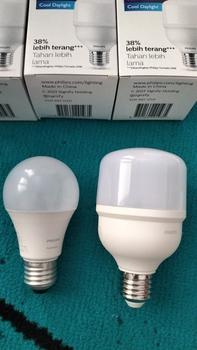 Product Review of Lampu Philips RadiantLine Multipack Bohlam LED 9W 6500K Putih from Tokopedia customer review 1