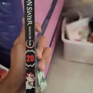 Komik DEMON SLAYER: Kimetsu no Yaiba 20 (Koyoharu Gotouge)