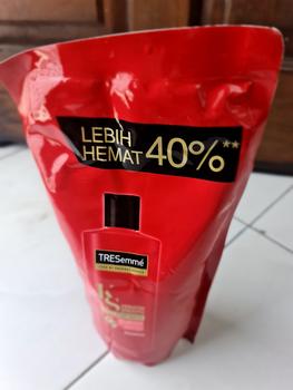 Product Review of tresemme shampoo keratin smooth 900 ml reffil from Tokopedia customer review 0