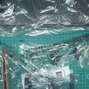 Oximus C82 C82D C82S Clamp-on Underdesk Cable Management Tray Bracket Storage Kabel Management Jepit Mudah dipasang dengan penjepit yang kuat, baki ini dengan aman menahan kabel, stopkontak, dan adaptor, menjaga semuanya tetap rapi dan tidak terlihat