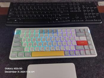 Product Review of Paket NuPhy Air75 V2 QMK Wireless Custom Mechanical Keyboard + NuFolio V3 from Tokopedia customer review 0