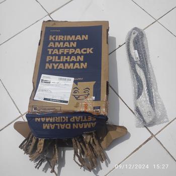 Product Review of Gergaji Kayu Lipat Portable Folding Saw Saku Baja SK5 Tahan Karat Potong Dahan Bambu Serbaguna 13/18/21/24/30/35 cm from Tokopedia customer review 2