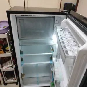 AQUA Kulkas 1 Pintu Kapasitas 165 Liter Semi-Auto Defrost AQR-D205-MDS