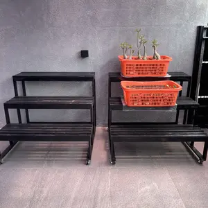 Rak tanaman 3 susun bahan kayu
