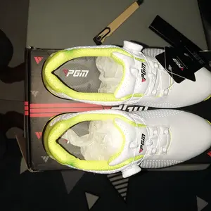 Super ringan dan super lembut! Sepatu Golf PGM Sepatu Tahan Air Pria