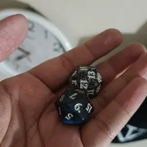 Dadu MTG D20 Dice 20 sisi Red Blue Black White Green