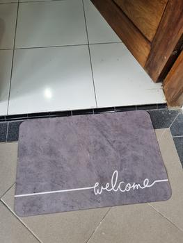 Product Review of Keset Kamar Mandi Diatomite Anti Slip Anti Bau Cepat Kering Karet Diatomite Mat from Tokopedia customer review 1