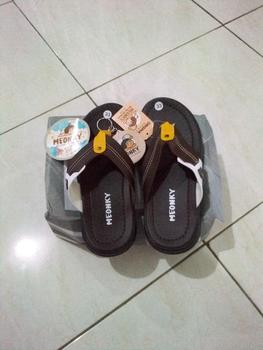 Product Review of Sandal Anak Laki Laki Sendal Japit Anak Cowok Original Meonky SB - 11 Cocok Untuk Bermain Sekolah Pesta anak kecil  Gratis Ongkir Ke seluruh Indonesia Kaki Fashion Sd from Tokopedia customer review 0