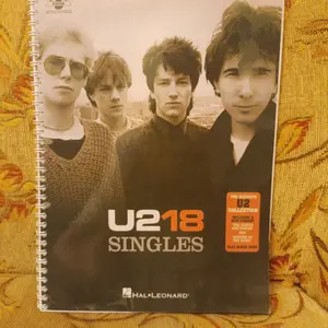 Buku Tablature Gitar U2 18 Singles