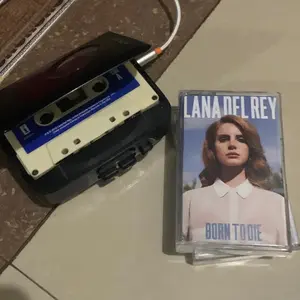 Kaset Lana Del Rey born to die