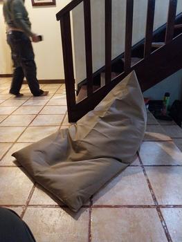 Product Review of BEANBAG WATERPROFF Triangle Size Large Plus ISI | bean bag waterproof sofa from Tokopedia customer review 0