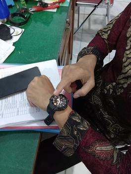 Product Review of 【COD】Aolon Tetra R2 Sports Smart Watch IP67 Tahan Air Panggilan Bluetooth Baterai Tahan Lama Perekam Olahraga Asisten Kebugaran Cocok untuk Android/IOS Unisex Fashion Smart Watch Olahraga Luar Ruangan from Tokopedia customer review 2