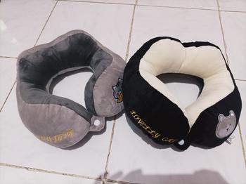 Product Review of ngasoh.id Bantal Leher Traveling Lucu Bantal Perjalanan Study Tour Bahan Halus Sandaran Kepala Mobil Pesawat Dewasa Bed from Tokopedia customer review 0