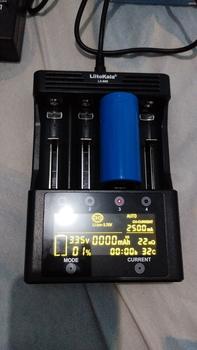 Product Review of Charger Baterai LiitoKala Lii D4XL Original dengan 4 Slot Charging untuk Nimh/Nicd, Li-ion, Li-Ion, dan LiFePo4 Battery from Tokopedia customer review 0