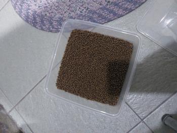 Product Review of pelet apung KAE pelet ikan koi pakan ikan hias from Tokopedia customer review 0