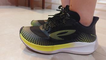 Product Review of Sepatu 910 Nineten Haze 1.5 - Hitam/Hijau Neon/Putih (Running) from Tokopedia customer review 3
