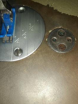 Product Review of Piringan Plat E Needle Plate Mesin Jahit Industri Jarum 1 Tipe E from Tokopedia customer review 0