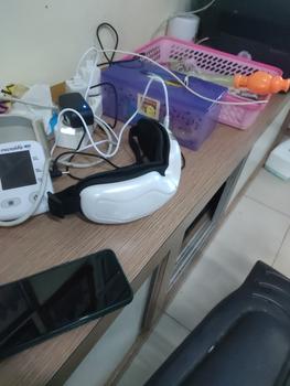Product Review of Premium Eye Care Massager Alat Pijat Mata Alat Terapi Mata bluetooth from Tokopedia customer review 0
