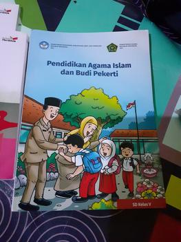 Product Review of BUKU PAKET KELAS 5 SD KURIKULUM MERDEKA PENERBIT KEMENDIKBUD (BARU + ORIGINAL 100%) from Tokopedia customer review 0
