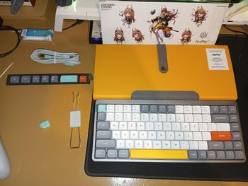 Product Review of Paket NuPhy Air75 V2 QMK Wireless Custom Mechanical Keyboard + NuFolio V3 from Tokopedia customer review 1