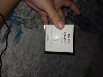Product Review of TRUEVE Ceraboost Silk Moisturizer Gel 30gr - Moisturizer Gel Pelembab Wajah Pagi Malam, Memperbaiki Skin Barrier Rusak Iritasi, Cocok untuk Semua Jenis Kulit (Blue Tansy + Ceramide) from Tokopedia customer review 3