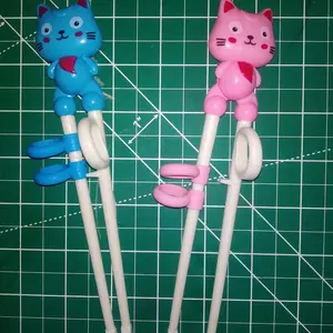 BISA COD H6097 Sumpit Anak Karakter / Training Chopstick / Sumpit Latihan Belajar Makan / Sumpit Training Anak Bayi Karakter Unik