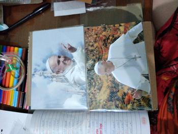 Product Review of Kartupos INDONESIA 2024. POPE FRANCIS APOSTOLIC JOURNEY TO INDONESIA 3-6 September 2024. FAITH • FRATERNITY • COMPASSION. (Set 2 lembar kartu) from Tokopedia customer review 1